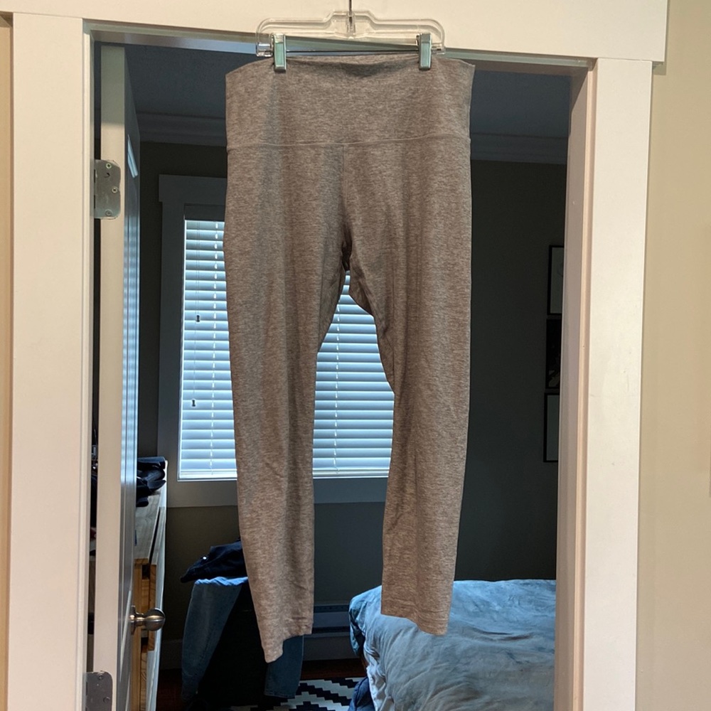 Aritzia High Waisted Leggings